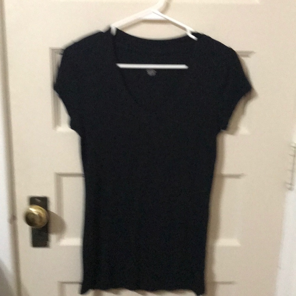 Mossimo small v-neck t-shirt, super soft